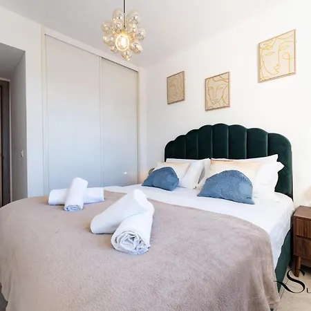 Apartment Coastal 2br Apartment, Parking, Pool Benalmádena